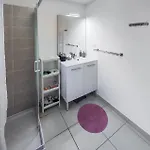 3 Bedroom Gorgeous In Σπίτι διακοπών *