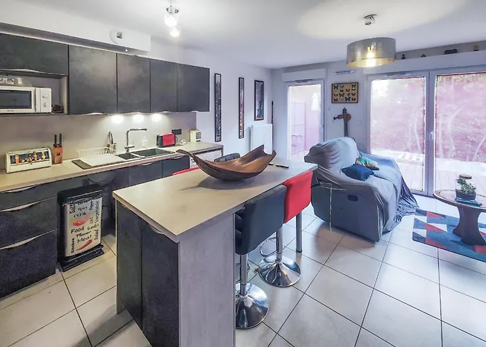 Vakantiehuis 3 Bedroom Gorgeous In *